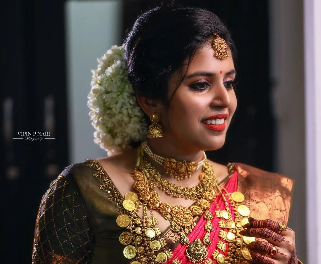 Laura Beauty Parlour Kalpetta